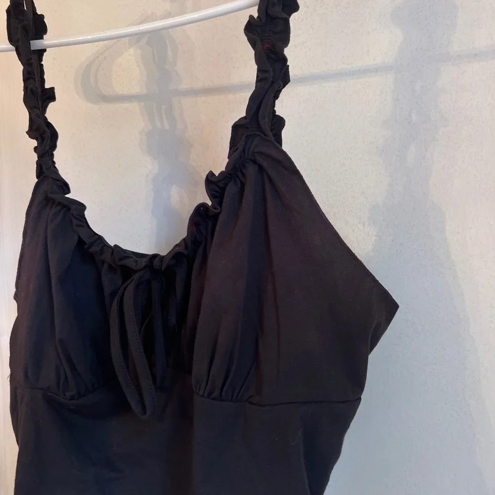 Black Ruffled 1x Strappy Crop Top With Adjustable Tie Front - Picture 3 of 6